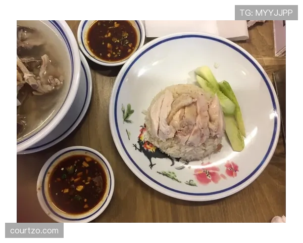浓眉哥家里请了三个厨师就为了让他每天吃不同颜色的鸡胸肉